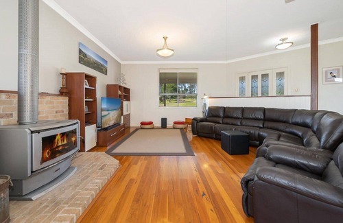 Gloucester Maison | Irrawang on Thunderbolts Gloucester