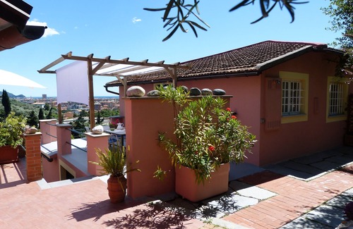 Chiavari Appartement | est un petit appartement récemment restauré. Idéal pour un couple.