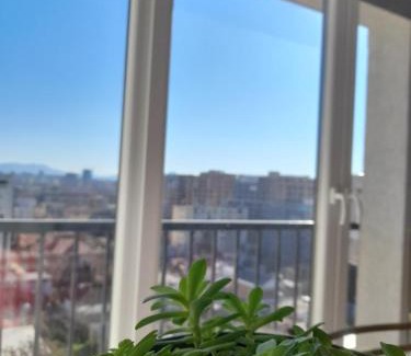 Tirana Lit Et Petit-Déjeuner | Isabel Rooms
