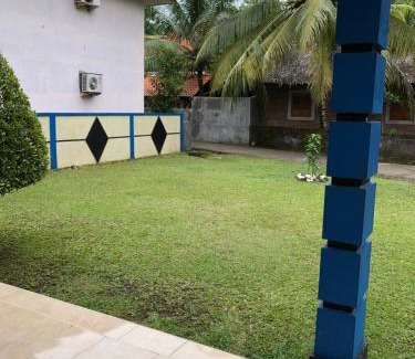 Batu Karas Maison | Isak batukaras