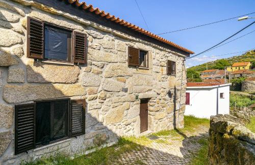 Meada Maison | Isatour Casa na Serra