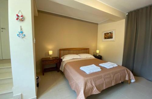 Isca Marina Maison | ISCA BLUE BEACH Casa in Villa vicino al mare, sino a max 8 persone