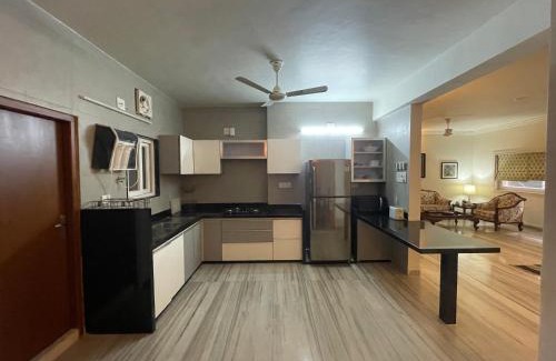 Vadodara Appartement | Ishan Apartments 3BHK Individual Rooms
