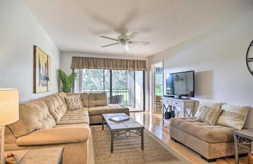 Casa del Mar Appartement | Isla Del Sol Condo about 2 Miles to St Pete Beach!
