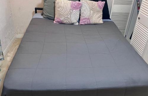 Christie Appartement | Island Breeze Apartment