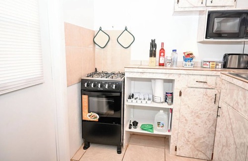 Rock Sound Appartement | Charming 1-bedroom Apartment with AC, WiFi in Fantastic Rock Sound