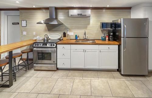 Charleston Maison | Island Hideout