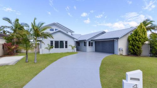 Banksia Beach Maison | Island Paradise On The Canal