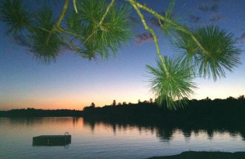 Nipissing Maison | Island Retreat at waters edge Boat&Motor Included