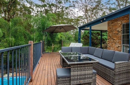 North Nowra Maison | Island Retreat - Pet Friendly with Swimming Pool