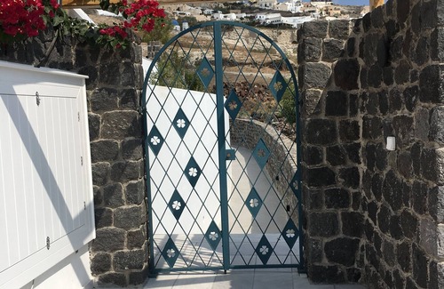 Exo Gonia Maison | ISLAND SWEET HOME A (max 6 personnes) - SANTORINI
