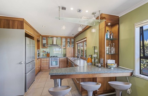 Paraparaumu Beach Maison | Island View Beach House - Paraparaumu Beach Home
