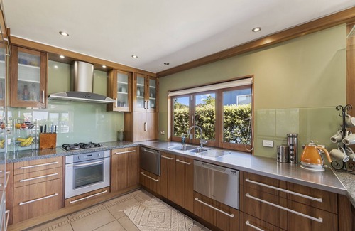 Paraparaumu Beach Maison | Island View Beach House - Paraparaumu Beach Home