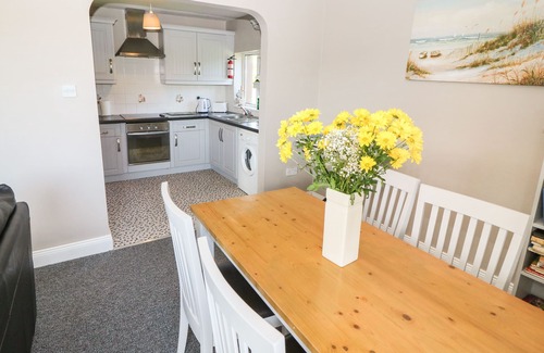 Ardmore Cottage | ISLAND VIEW, country holiday cottage in Ardmore, County Waterford