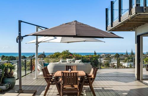 Waihi Beach Maison | Island Views - Waihi Beach Holiday Home