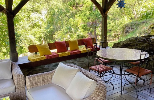 Saint-Germain-de-Calberte Cottage | Gîte isolé en Cévennes, havre de paix, piscine naturelle sur grand parc arboré