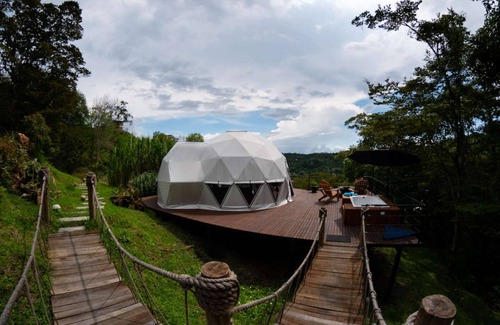 San Francisco Maison | It is a beautiful luxury glamping site located next to a forest reserve and a great view.