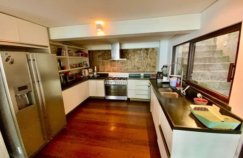Joatinga Maison | It is located in a stunning and privileged setting on Joatinga beach.