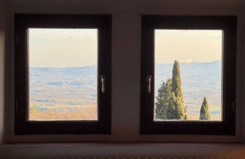 San Giustino Valdarno Villa | panoramica ed esclusiva dimora tipica toscana