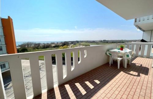 Porto Santa Margherita Appartement | Welcoming flat with large terrace