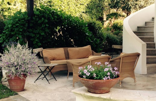 Punta Sardegna Maison | Immaculé, familial, jardins, terrasse, à pied de la plage / piazzetta