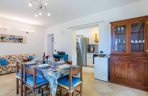 Rosignano Solvay Appartement | Joli appartement pour 7 personnes avec WIFI, climatisation, TV, patio, animaux admis et parking