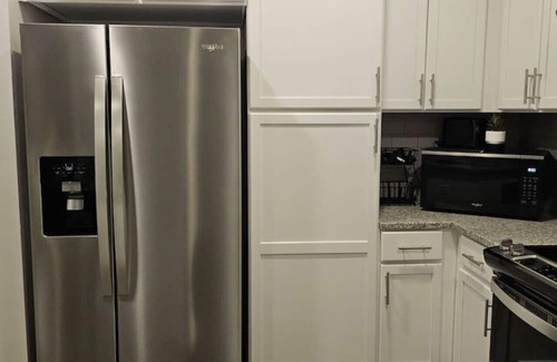 Lithia Springs Appartement | It's a cozy condo in the city!