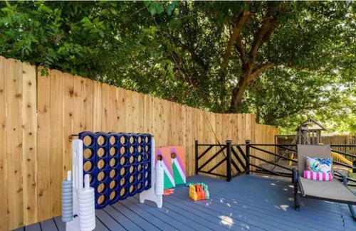 Central Oklahoma City Maison | It's Pool Time! Relax and Recharge at this Modern & Spacious Home.