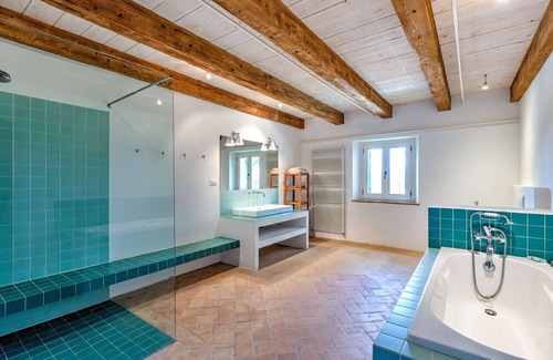 Bettolelle Maison | Maison de vacances de charme à San Silvestro avec piscine