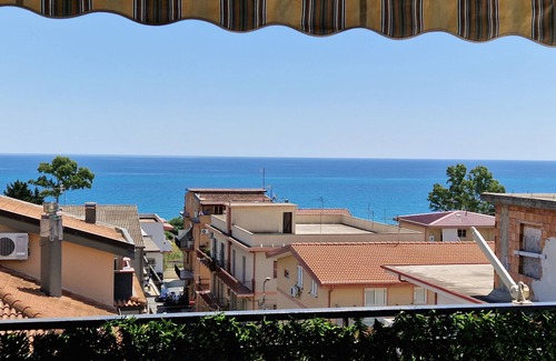 Santa Caterina Dello Ionio Marina Appartement | ★ Ionian Seaside Oasis - 120m to the Beach -View - Air conditioning - WI-FI ★