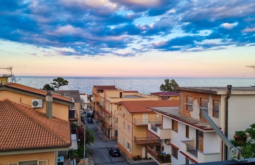 Santa Caterina Dello Ionio Marina Appartement | ★ Ionian Seaside Oasis - 120m to the Beach -View - Air conditioning - WI-FI ★