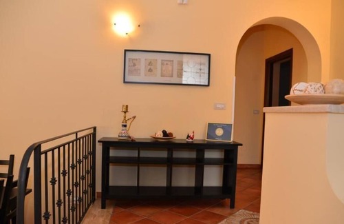 Villaggio del Pino-Le Ginestre Maison | Villa Cinzia - Appartamento con Vista Giardino