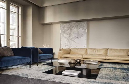 Duomo Appartement | ITALIAN LUXURY WITH TOP OF THE LINE AMENITIES IN THE PERFECT SETTING OF DUOMO