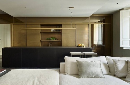 Duomo Appartement | ITALIAN LUXURY WITH TOP OF THE LINE AMENITIES IN THE PERFECT SETTING OF DUOMO
