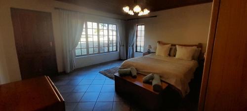 Elias Motsoaledi Maison | Ivy Cottage on Random Rocks Farm
