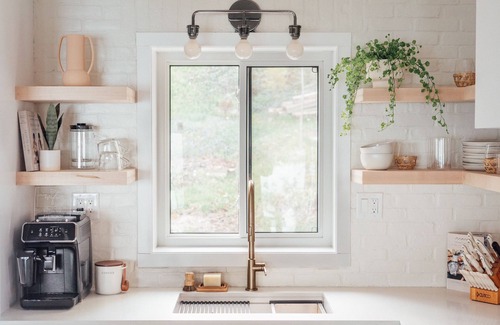 Ashfield-Colborne-Wawanosh Cottage | Ivy Lane Cottage is a completely renovated modern Retreat