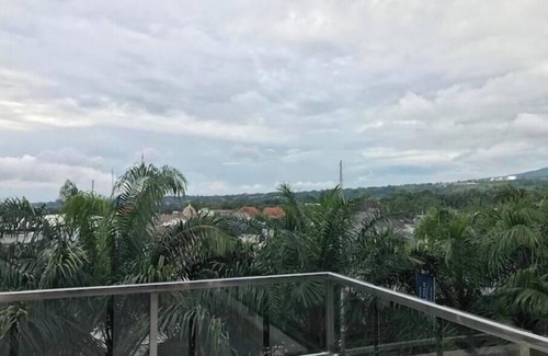 Dinoyo Villa | Ivy Villas with Private Pool