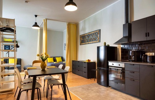 Halensee Appartement | [J.HR] Ku'damm style +A/C +rain-shower +U-station