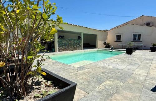 Entraigues-sur-la-Sorgue Maison | J&J Home