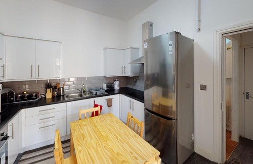 Smethwick Maison | J KYNS APARTHOME