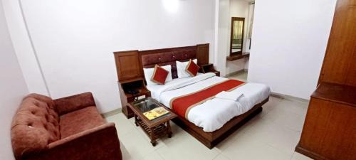 Khagaria Hôtel | J R International