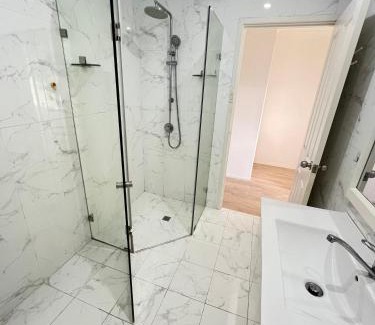 Baulkham Hills Maison | J Room