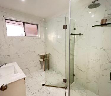 Baulkham Hills Maison | J Room