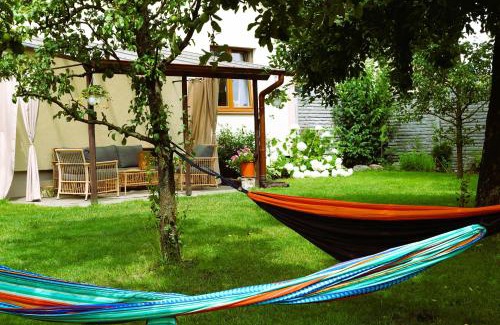 Pila Maison | "Jabłonie i grusze" Nice home in a big garden with sauna and wifi