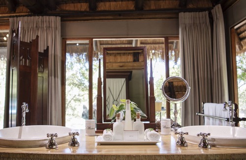 Thorny Bush Game Reserve Cabine | Jabulani Safari