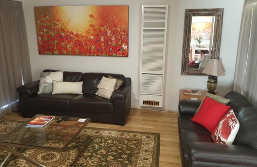 Evanston Park Maison | Jacaranda Homestay