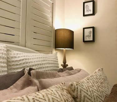 Kenmore Appartement | Jacaranda House Garden Suite