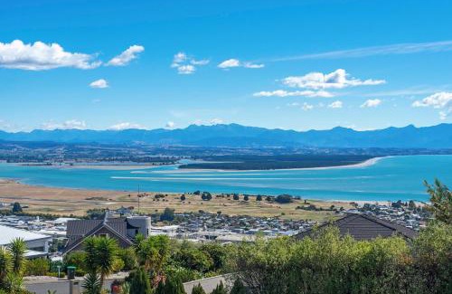 Britannia Heights Maison | Jacaranda