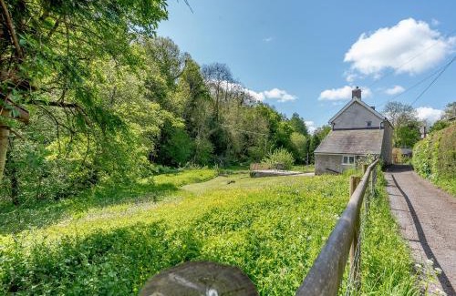 Knighton Maison | Jackdaw Cottage