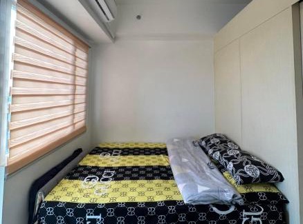 Las Pinas Appartement | Jacoolzzi staycation